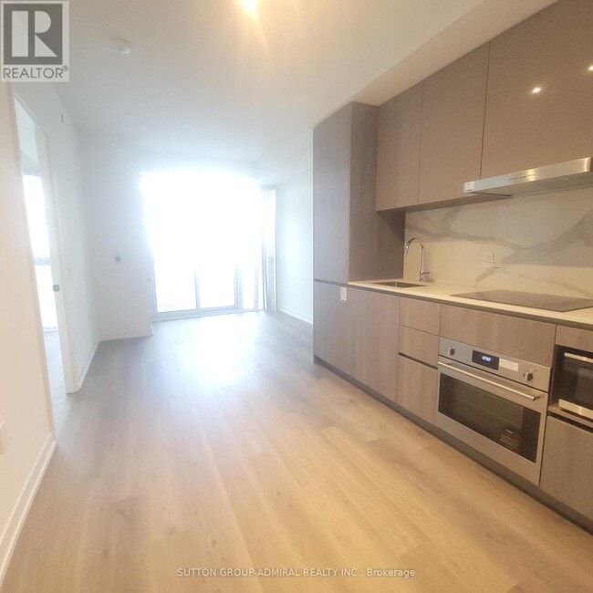 Building Photo - 8 Interchange Wy