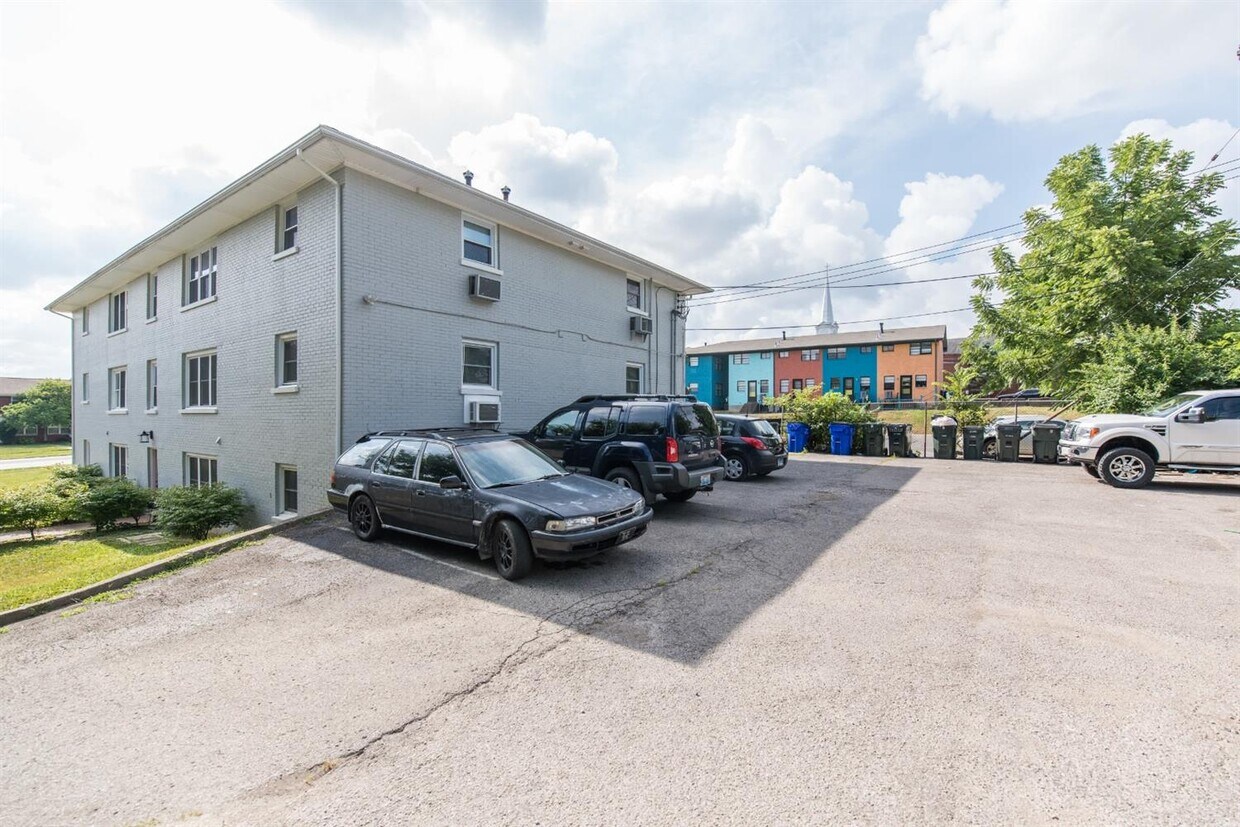 1631 Alexandria Dr Unit 3, Lexington, KY 40504 Apartment for Rent in