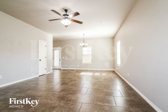 Building Photo - 12016 Garden Ct