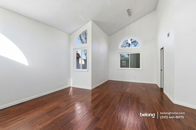 Foto del edificio - 44648 17th St E