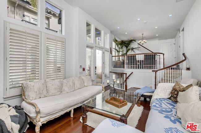 Foto del edificio - 6021 Dawn Crk