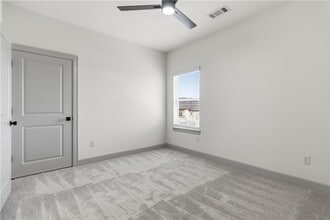 Building Photo - 1031 Whistler St
