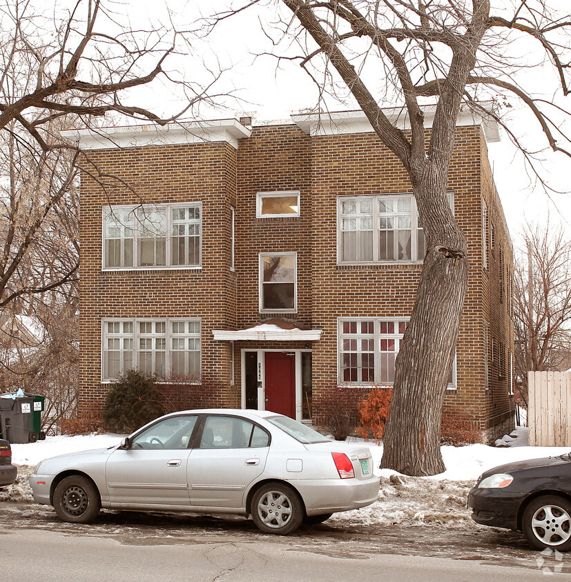 Primary Photo - 1065 Selby Apartments