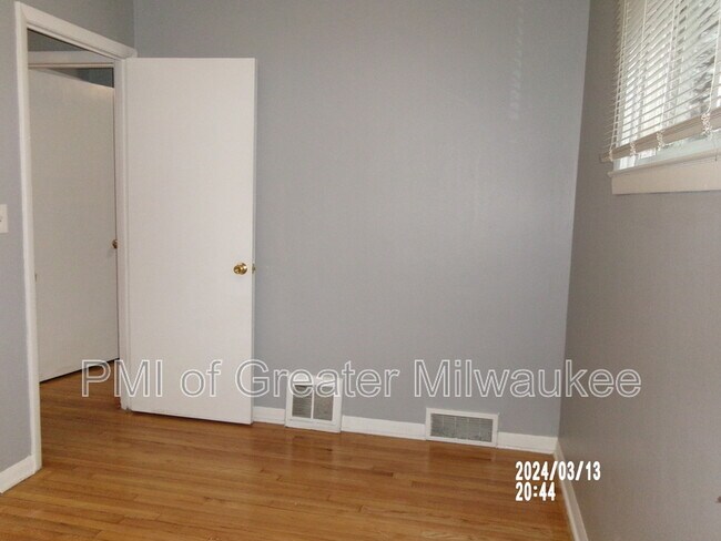 Building Photo - 3872 N 69th St