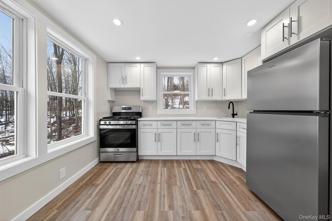 Foto del edificio - 303 Main St