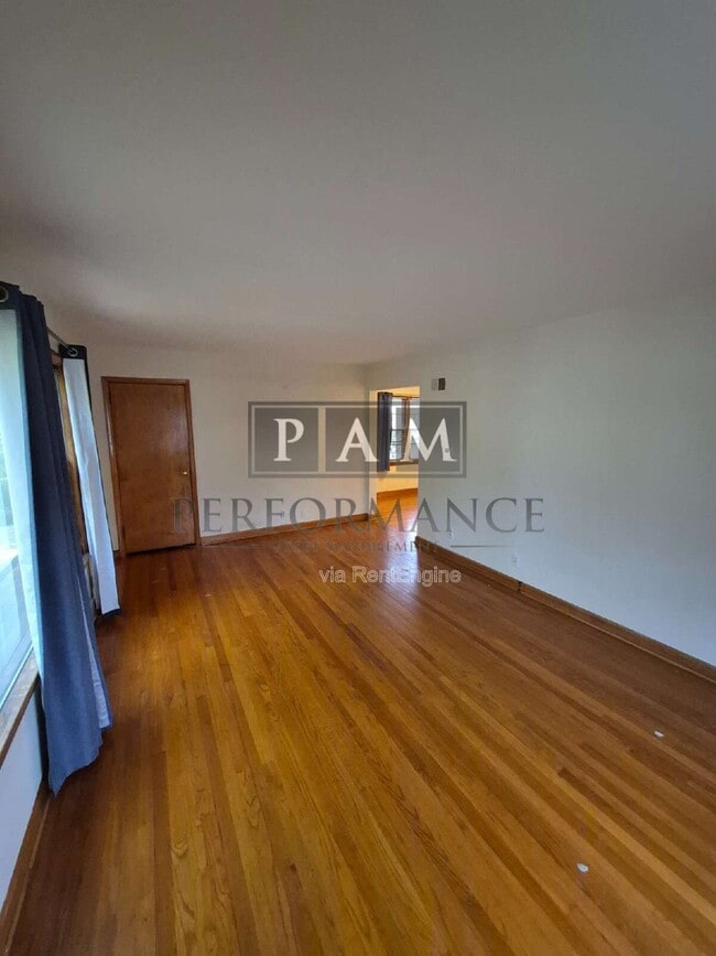 Foto del edificio - 328 N 68th St