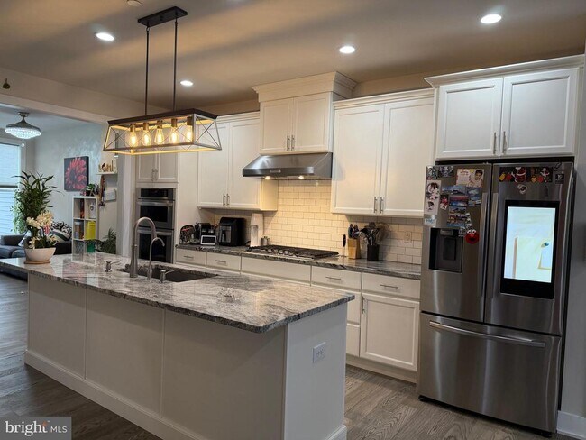 Foto del edificio - 506 Juneberry Ct