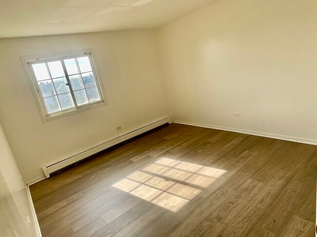 Building Photo - 103 W Elk Trl