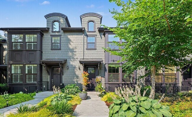 Foto del edificio - 2111 9th Ave W