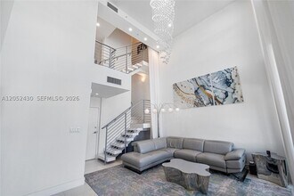 Building Photo - 31 N Shore Dr