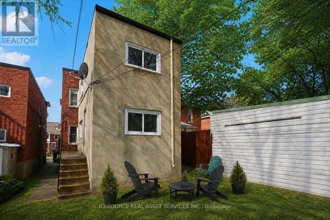 Building Photo - 113 Fairmont Ave