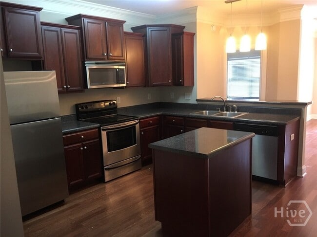 Building Photo - 120 Moose Club Dr