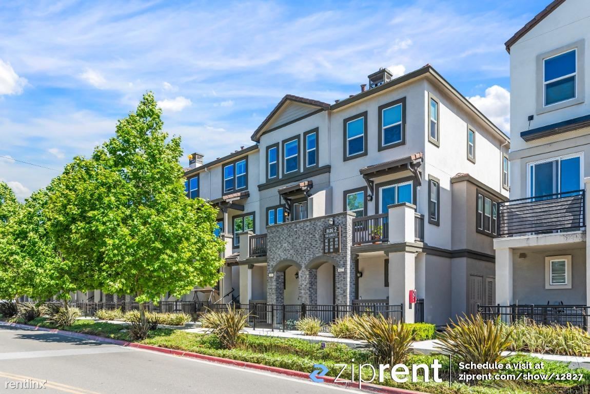 Primary Photo - 2 br, 1.5 bath Townhome - 856 Garden Stree...