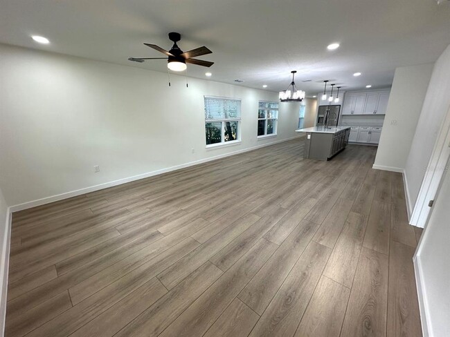 Foto del edificio - 223 S Forest Ave