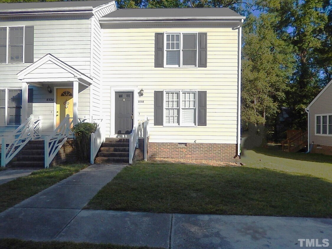 Foto principal - 8318 McGuire Dr