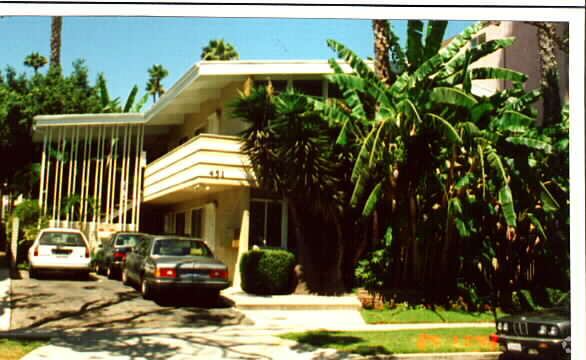 Foto del edificio - 451 N Oakhurst Dr