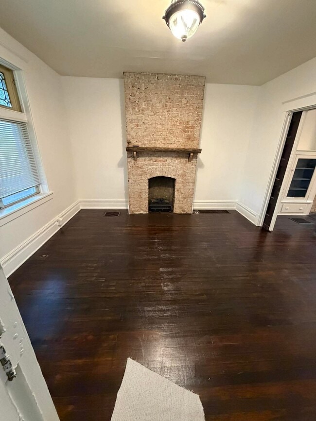 Photo - 3339 Webster Ave Townhome