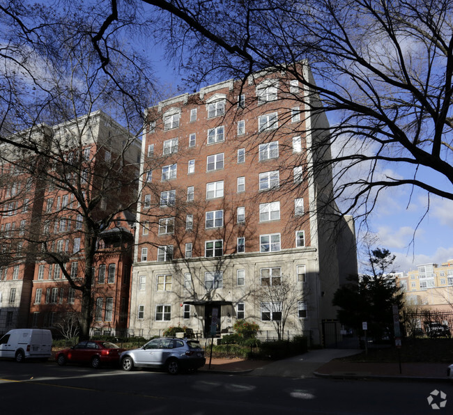 Building Photo - The Zenith Condos