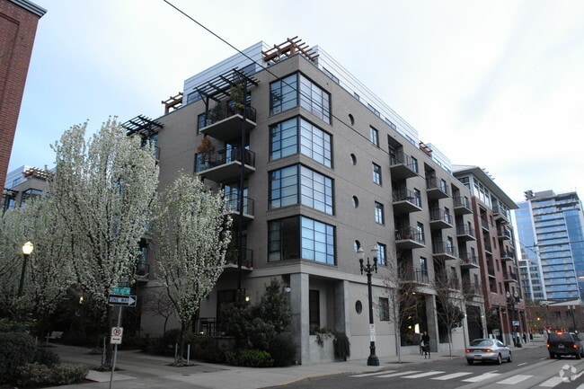 Building Photo - Tanner Place
