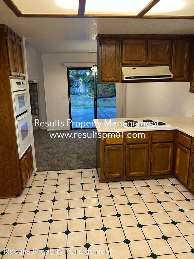 Building Photo - 3 br, 2 bath House - 5921 Allan Dr