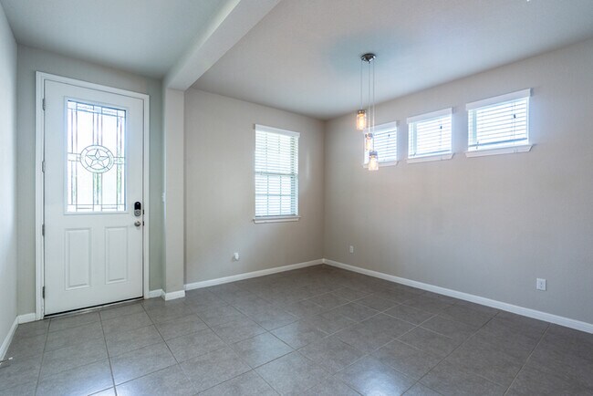 Foto del edificio - 5649 Porano Cir