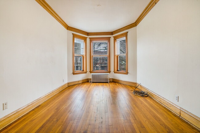 Foto del edificio - 2953 W Belden Ave