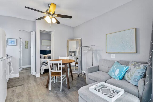 Building Photo - 5408 5th Ave N