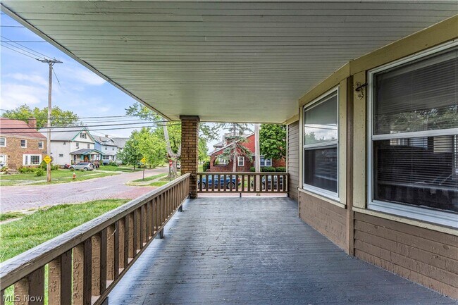 Foto del edificio - 3219 W 116th St