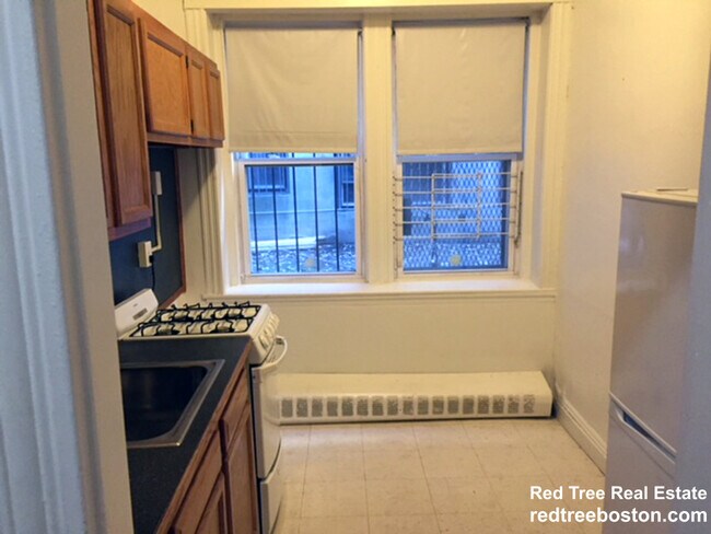 Photo - 1687 Commonwealth Ave Apartment