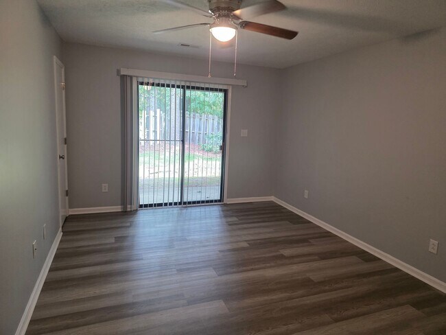 Building Photo - 29 Mustang Ct