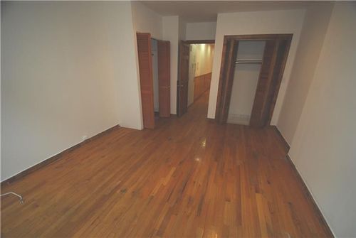 Building Photo - 279 W 19th St