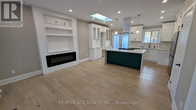 Building Photo - 40 Jacwin Dr