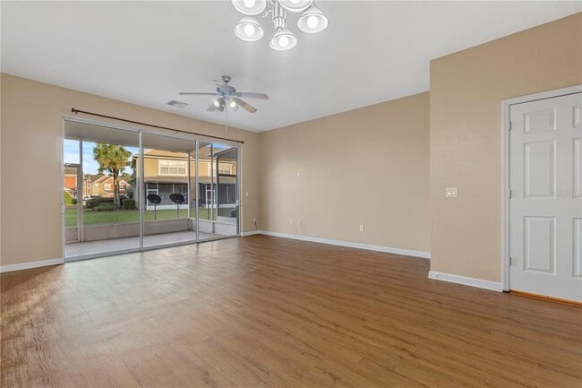 Foto del edificio - 4145 SW 51st Cir