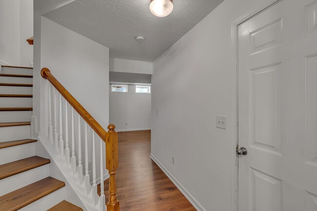 Building Photo - Spacious 2-Bedroom home in Prime West Nash...