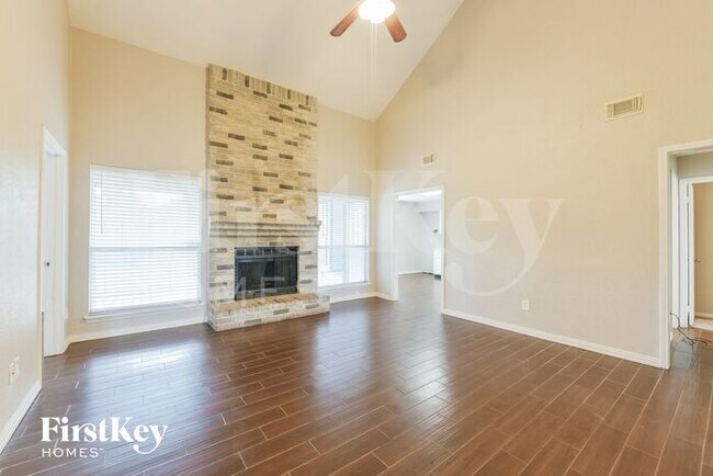 Building Photo - 5030 Maurita Drive