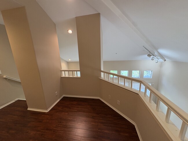 Building Photo - 2634 Dunstan Dr