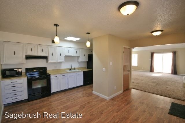 Building Photo - 2 br, 2 bath House - 42 Paseo Village