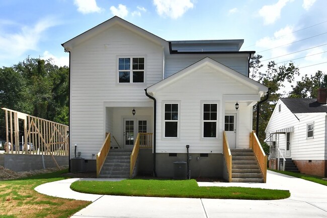 Foto del edificio - Gorgeous Townhome