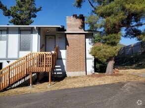 Building Photo - 2907 Glendale Dr W