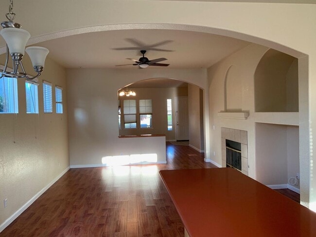 Building Photo - Beautiful single story home with Solar!