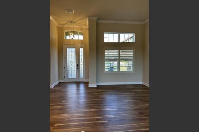 Foto del edificio - 307 W Redsox Path