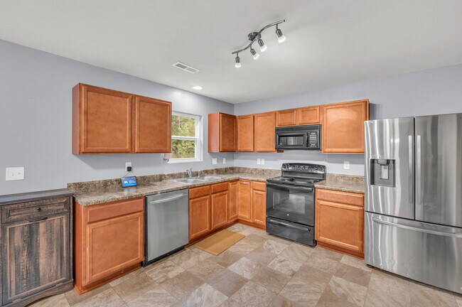 Building Photo - 1103 Jordan Lake Ct