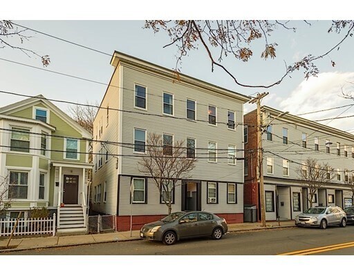 Building Photo - 147 Columbia St