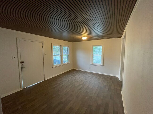 Foto del edificio - 1/2 months free rent off-for ASAP Move-ins...