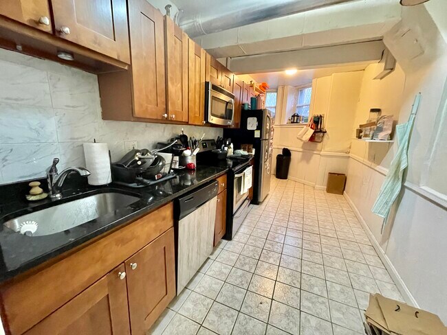 Foto del edificio - 337 Beacon St