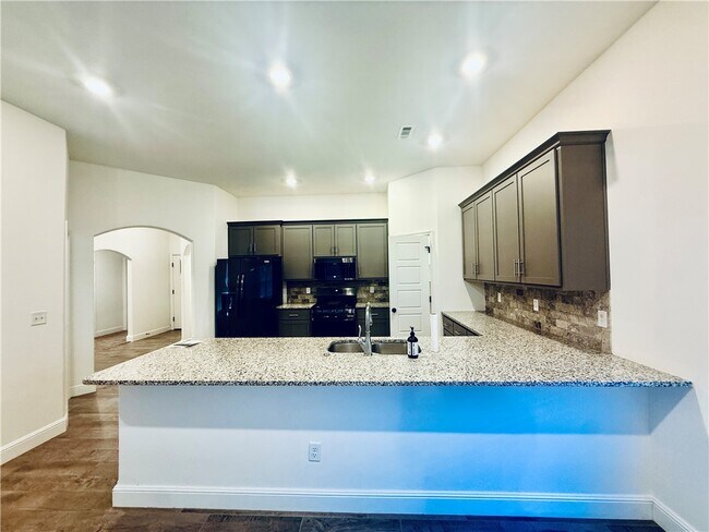 Building Photo - 424 NW 59th Ave