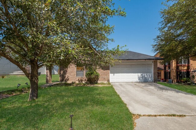 Foto del edificio - 9919 Fortune Ridge Dr