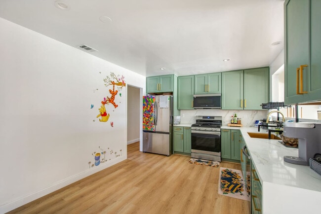 Building Photo - 12602 Citruswood Ave