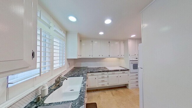 Foto del edificio - 123 Via Estrada