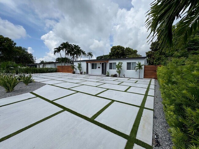 Foto del edificio - 5430 SW 99th Ave